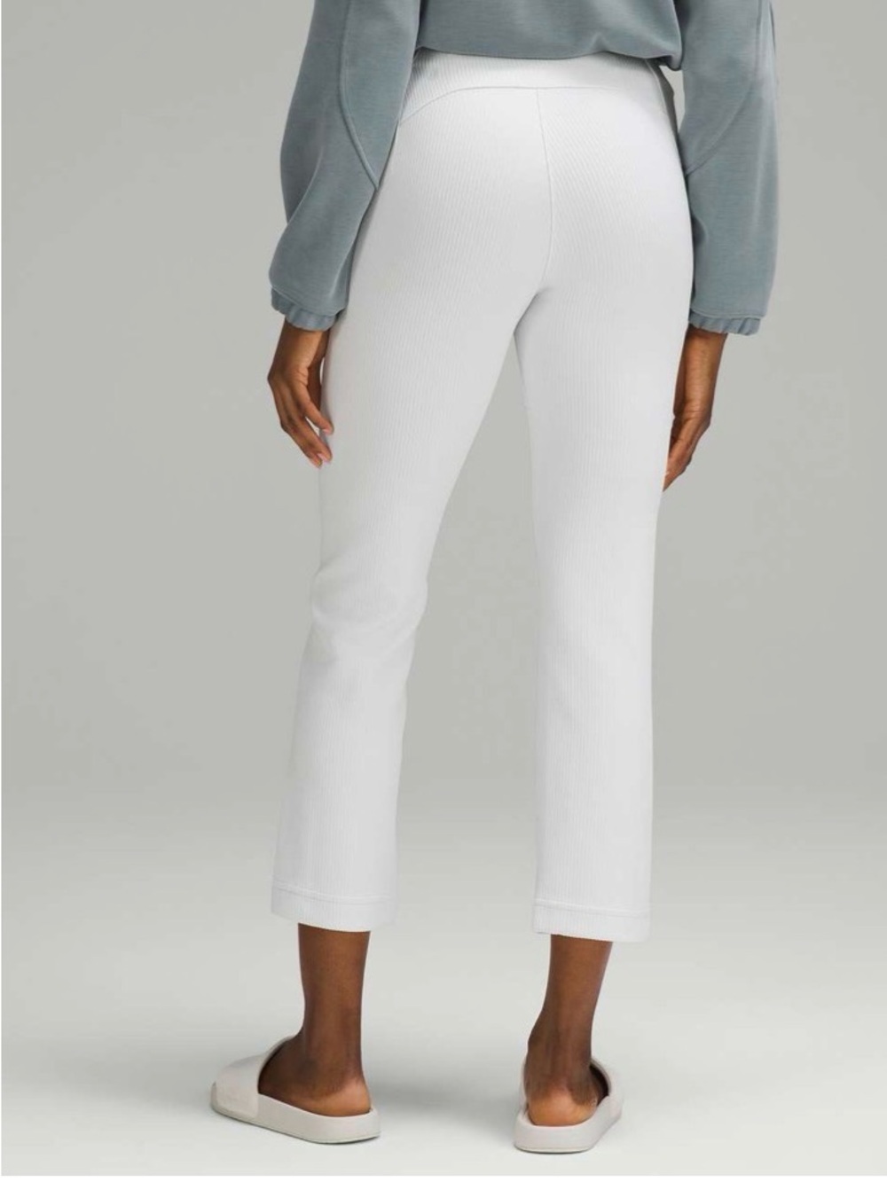Lululemon Ribbed Softstreme Zip Leg High Rise Cropped Pants 25” 6 Light Vapor